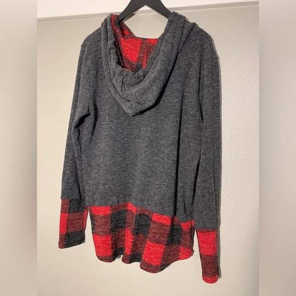 7th Ray lightweight hoodie - Picture 3 of 3